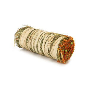 Beeztees Hay Roll with Vegatables Rodent Snack